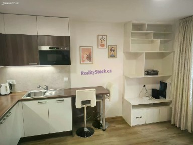 Pronájem bytu 2+kk 31 m² Na obrátce, Praha - Hloubětín