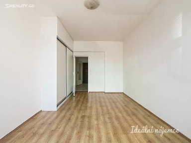 Pronájem bytu 1+1 35 m² Husitská, Praha - Žižkov