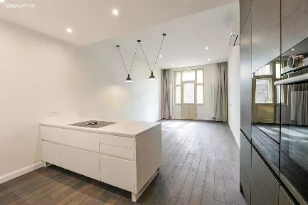 Pronájem bytu 3+kk 95 m² Laubova, Praha - Vinohrady