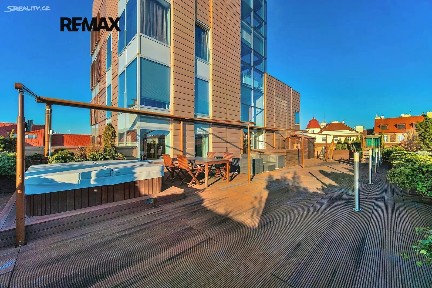 Pronájem bytu 2+kk 80 m² Korunní, Praha - Vinohrady
