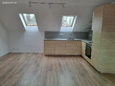 Pronájem bytu 1+kk 42 m² Brtnická, Jihlava