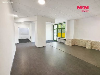 Pronájem obchodního prostoru 93 m² tř. Osvobození, Karviná - Nové Město