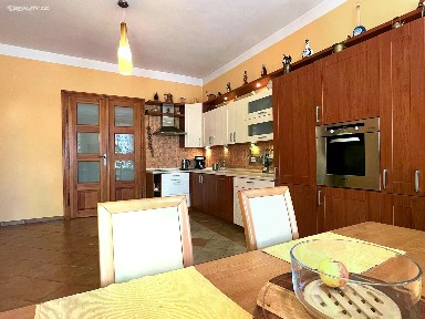 Prodej bytu 4+kk 170 m² Radniční, Vidnava