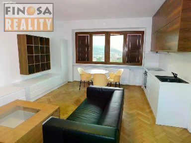 Pronájem bytu 1+kk 39 m² Králova výšina, Ústí nad Labem - Ústí nad Labem-centrum