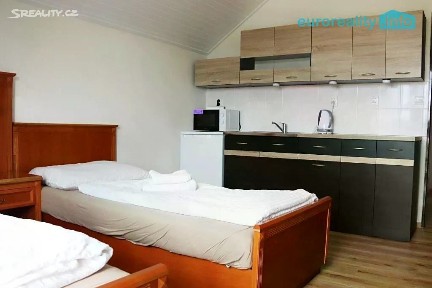 Pronájem bytu pokoje 25 m² Na Průhonu, Mariánské Lázně - Úšovice