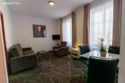 Pronájem bytu 2+kk 46 m² Bělohorská, Praha - Břevnov