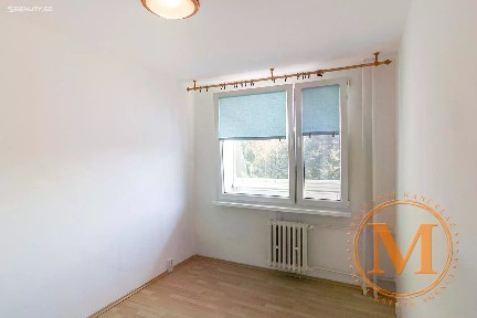 Pronájem bytu 2+kk 40 m² Třeboradická, Praha - Kobylisy