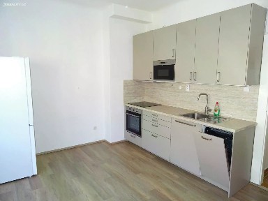 Pronájem bytu 1+1 46 m² Kladenská, Praha