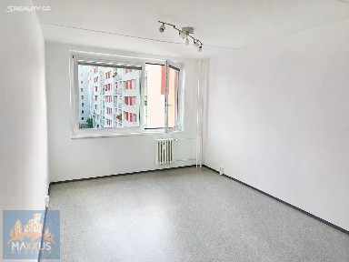 Pronájem bytu 1+kk 29 m² Peškova, Praha - Hlubočepy