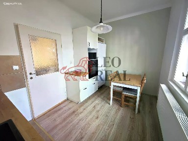 Pronájem bytu 3+1 78 m² Jižní III, Praha - Záběhlice