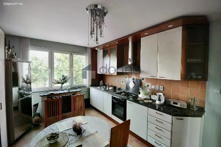 Pronájem bytu 1+1 56 m² Nad alejí, Praha - Břevnov