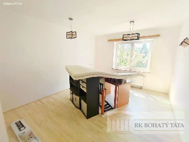 Pronájem bytu 2+kk 48 m² U višňovky, Praha - Sedlec