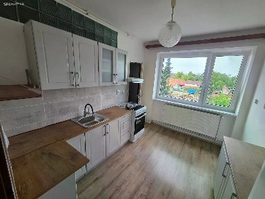 Pronájem bytu 3+1 80 m² Třebenice