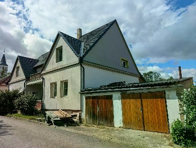 Prodej vícegeneračního domu 332 m², pozemek 2168 m² Dříteň - Záblatíčko