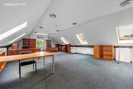 Pronájem skladového prostoru 144 m² Cementářská, Praha - Lochkov
