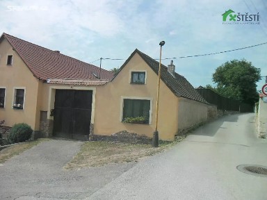Prodej rodinného domu 536 m², pozemek 807 m² Staré Hobzí