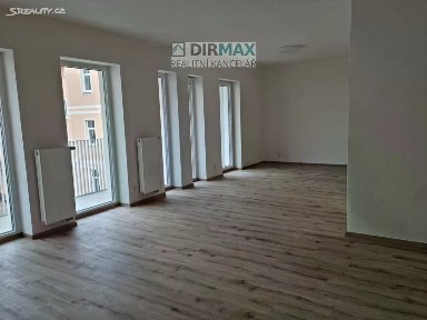 Pronájem bytu 1+kk 57 m² Resslova, Plzeň - Jižní Předměstí