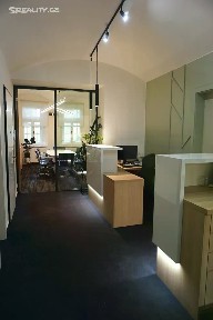 Prodej kanceláře 98 m² Pplk. Sochora, Praha - Holešovice