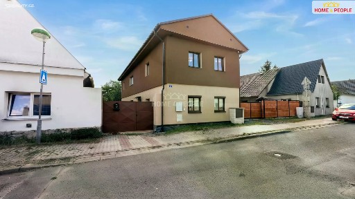 Prodej rodinného domu 224 m², pozemek 745 m² Luční, Spořice