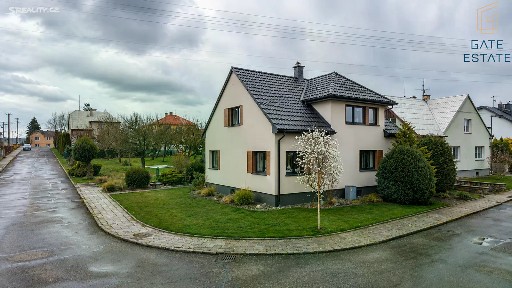 Prodej rodinného domu 187 m², pozemek 1123 m² Všechovice