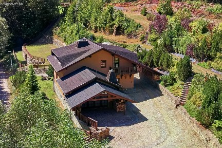 Prodej rodinného domu 247 m², pozemek 5622 m² Oskava