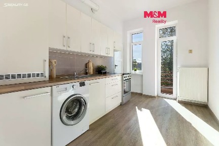 Pronájem bytu 1+1 49 m²