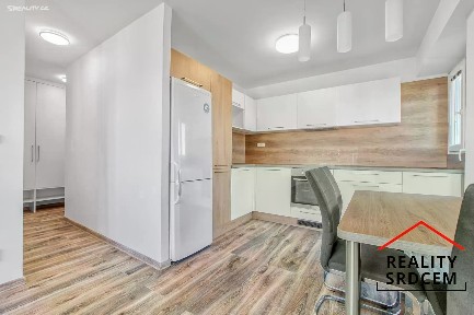 Pronájem bytu 2+kk 42 m² Aleše Hrdličky, Ostrava - Poruba