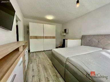 Pronájem bytu 1+1 33 m² Dukelských bojovníků, Znojmo