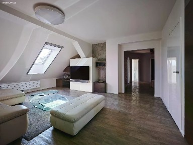 Prodej bytu 4+kk 123 m² Semilská, Praha - Kbely