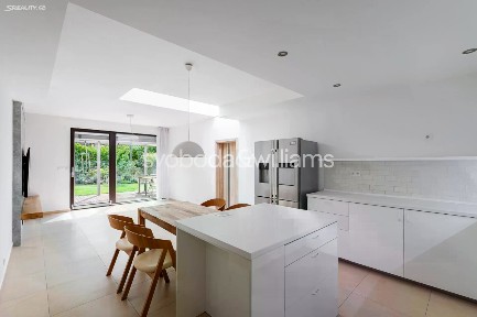 Prodej bytu 4+kk 124 m² Praha - Horní Počernice