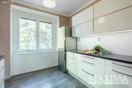 Prodej bytu 3+1 72 m² Radbuzská, Praha - Čakovice