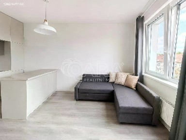 Prodej bytu 2+kk 51 m² Kbelská, Praha - Hloubětín