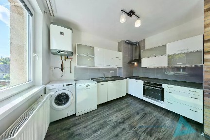Prodej bytu 3+1 80 m² Pecka - Bělá u Pecky
