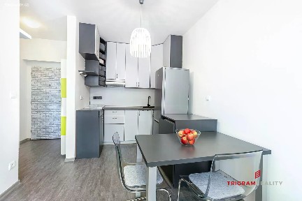 Prodej bytu 2+kk 34 m² Svatojánská, Hradec Králové - Třebeš