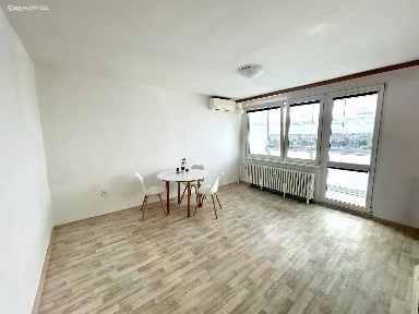 Prodej bytu 1+kk 35 m² Třebechovická, Hradec Králové - Slezské Předměstí