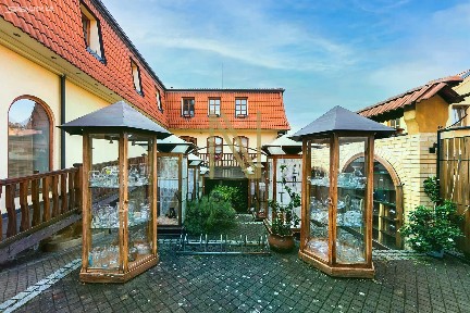 Pronájem obchodního prostoru 140 m²