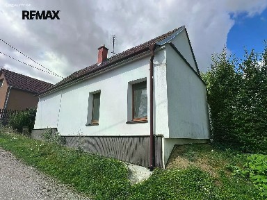 Prodej rodinného domu 85 m², pozemek 325 m² Hluboké Mašůvky