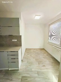 Pronájem bytu 2+1 62 m² Bezručova, Chomutov