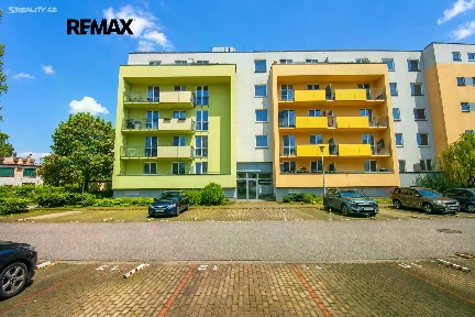 Pronájem bytu 2+kk 70 m² Ve Stromovce, Hradec Králové - Třebeš