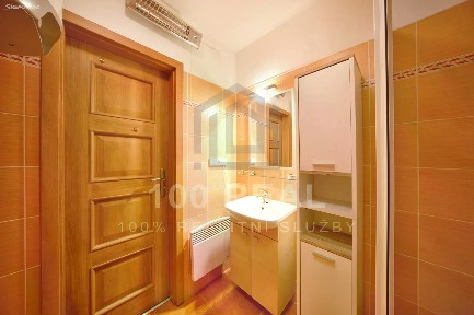 Pronájem bytu 1+1 35 m² Kpt. Jaroše, Nové Město nad Metují