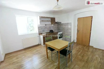 Pronájem bytu 2+1 68 m² Karlovy Vary - Počerny
