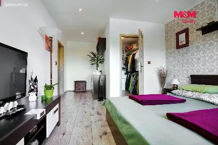 Prodej bytu 2+1 62 m² Holešická, Chomutov
