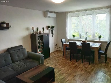 Prodej bytu 3+1 64 m² Strážovice