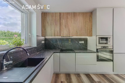 Pronájem bytu 3+kk 76 m² Drozdov