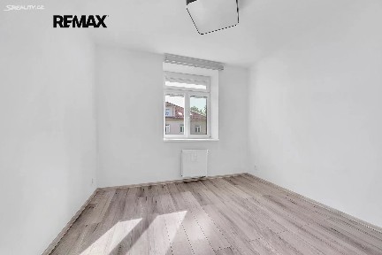 Pronájem bytu 3+kk 54 m² Slepá, Milovice - Mladá