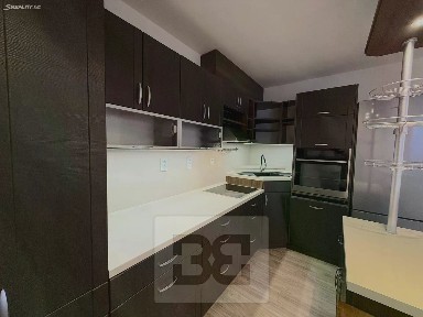 Pronájem bytu 3+kk 63 m² V Honech, Klecany
