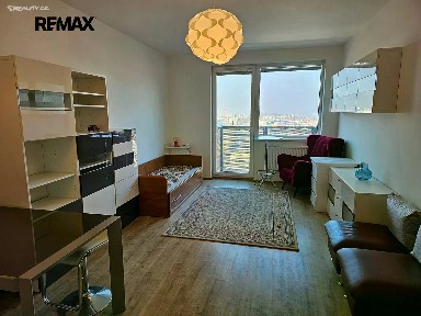 Pronájem bytu 1+kk 33 m² Freyova, Praha - Vysočany