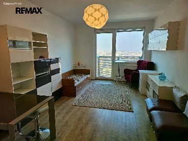 Pronájem bytu 1+kk 33 m² Freyova, Praha - Vysočany