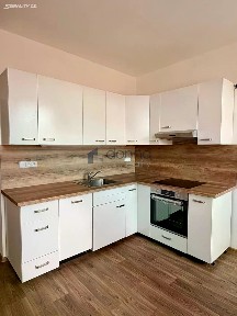 Pronájem bytu 2+kk 42 m² Víta Nejedlého, Praha - Žižkov