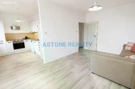 Pronájem bytu 2+kk 54 m² Ke Krči, Praha - Braník